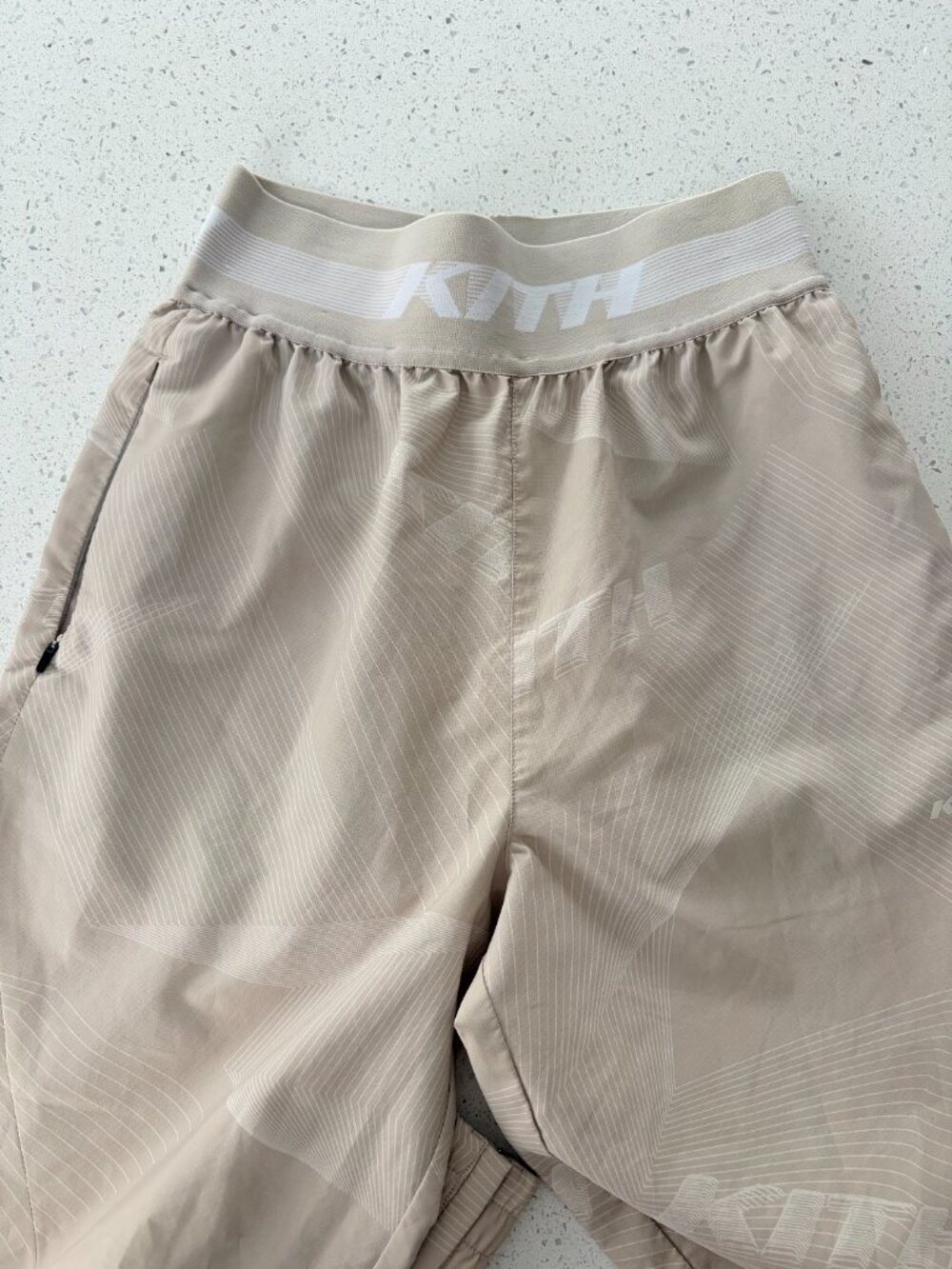 Kith Logo Joggers - Picture 4 of 4